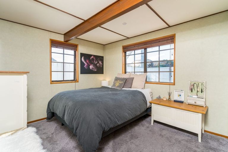 Photo of property in 1 Duthie Street, Milton, 9220