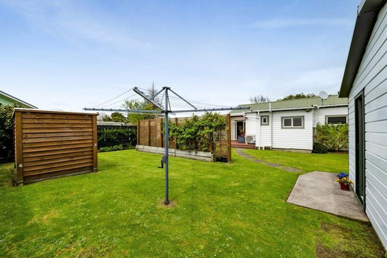 Photo of property in 336 South Road, Hawera, 4610