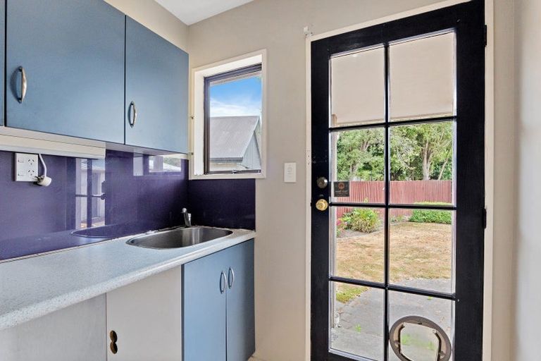 Photo of property in 60 Solomon Avenue, Redwood, Christchurch, 8051