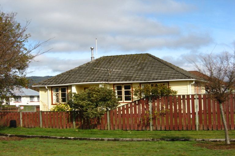 Photo of property in 2 Plaskett Street, Reefton, 7830