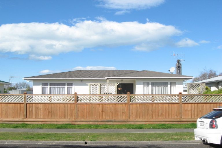 Photo of property in 71 Clarence Cox Crescent, Pirimai, Napier, 4112