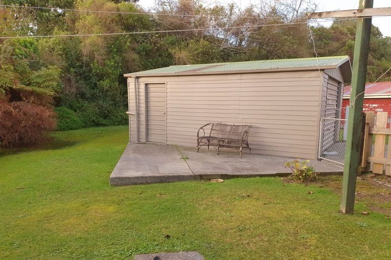 Photo of property in 186 Stafford Street, Hokitika, 7810