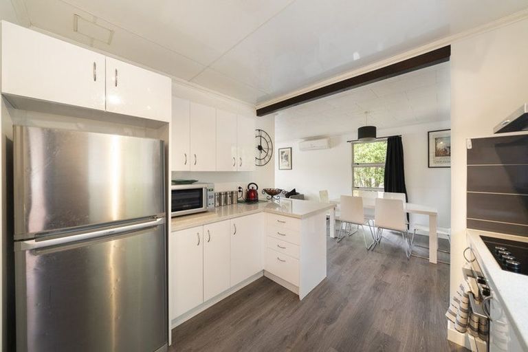 Photo of property in 39 Aniseed Grove, Timberlea, Upper Hutt, 5018