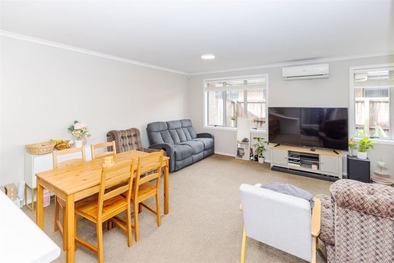 Photo of property in 9/27 Jones Crescent, Melville, Hamilton, 3206