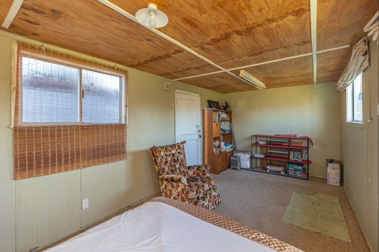 Photo of property in 25 Himatangi Street, Himatangi Beach, Foxton, 4891