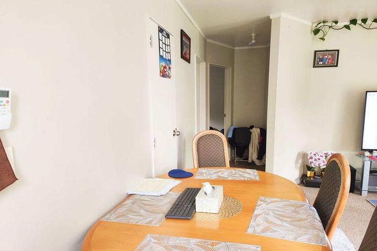 Photo of property in 15 Universal Drive, Henderson, Auckland, 0610