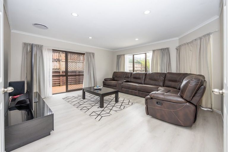 Photo of property in 7 Hollinger Place, Nawton, Hamilton, 3200