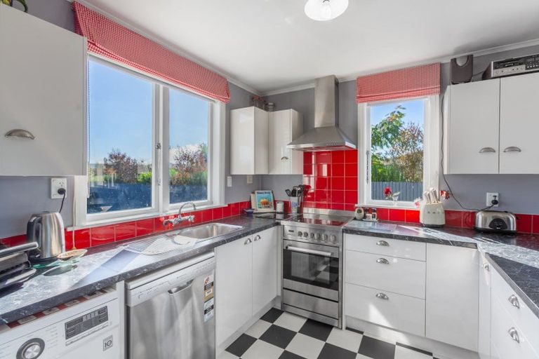 Photo of property in 2476 Takapau Road, Waipukurau, 4281