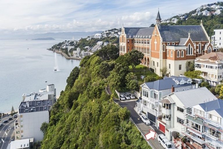 Photo of property in 46 Mcfarlane Street, Mount Victoria, Wellington, 6011