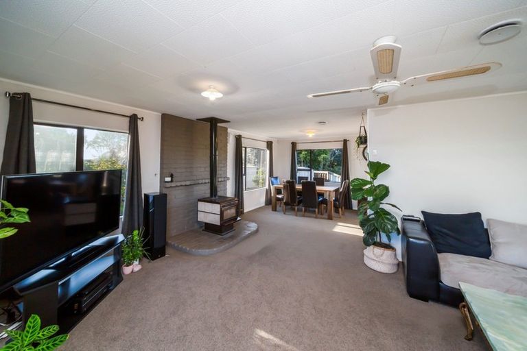 Photo of property in 57 Kaipikari Road, Urenui, 4375