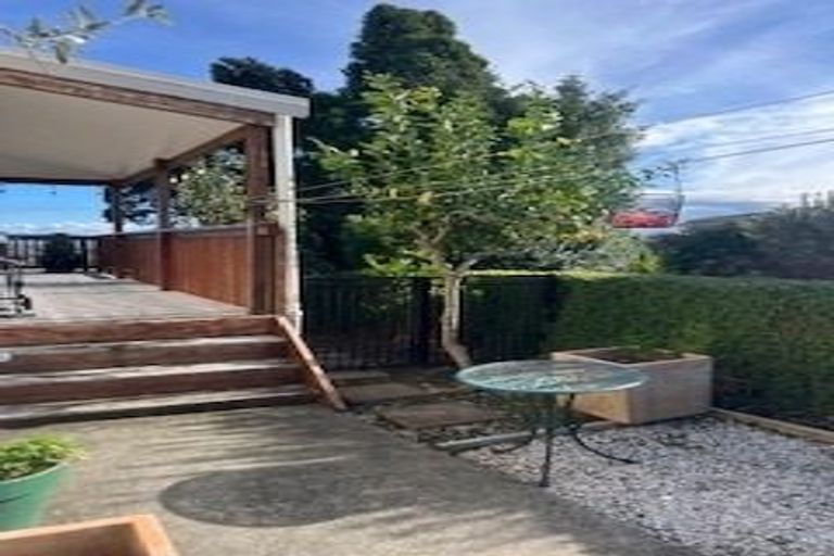 Photo of property in 422 Otumoetai Road, Otumoetai, Tauranga, 3110
