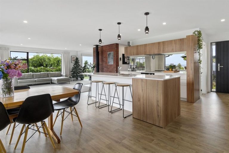 Photo of property in 110 Waikite Road, Welcome Bay, Tauranga, 3175