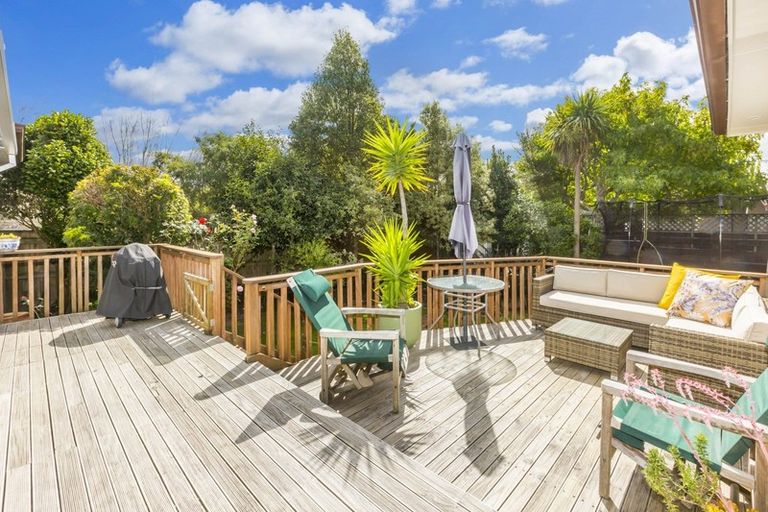 Photo of property in 3 Prouse Grove, Silverstream, Upper Hutt, 5019