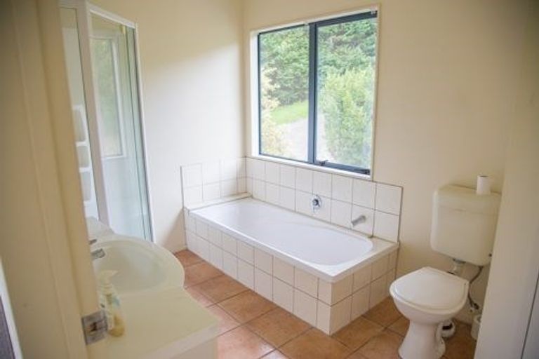 Photo of property in 215 Spur Road, Stillwater, Silverdale, 0993