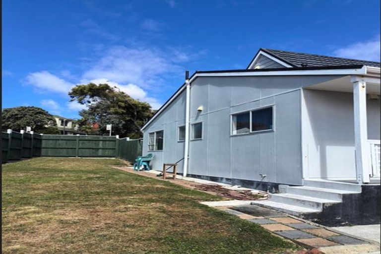 Photo of property in 22 Abilene Crescent, Churton Park, Wellington, 6037