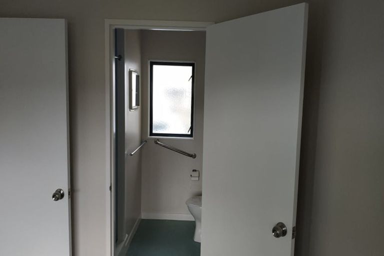 Photo of property in 3/992 High Street, Avalon, Lower Hutt, 5011