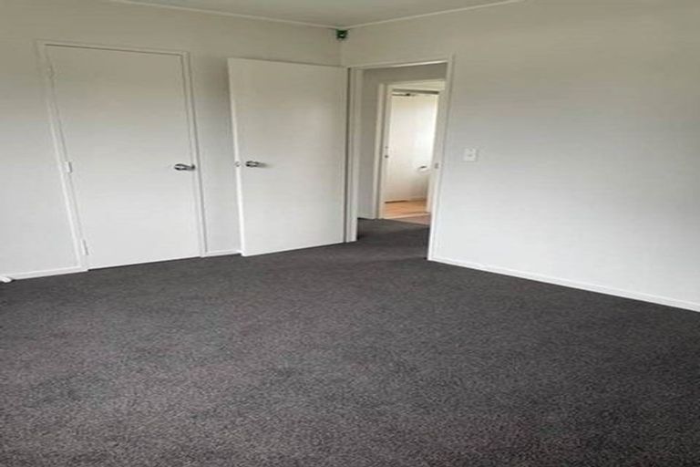 Photo of property in 1/100 Shifnal Drive, Randwick Park, Auckland, 2105