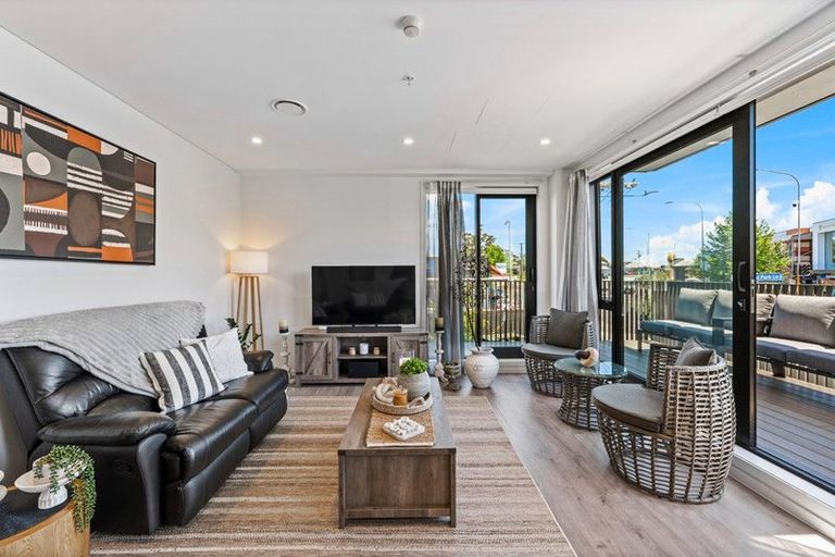 Photo of property in 103/2 Rauroa Lane, Hobsonville, Auckland, 0616