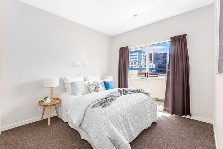 Photo of property in Columbia Apartments, 22/32 Cuba Street, Te Aro, Wellington, 6011
