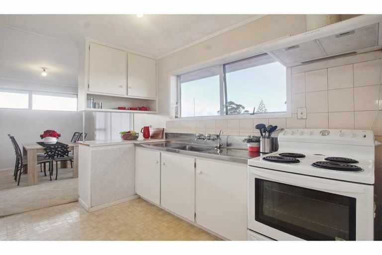 Photo of property in 1/78 Bentley Avenue, Glenfield, Auckland, 0629