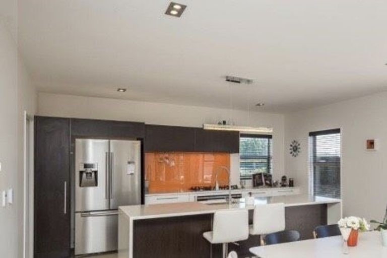 Photo of property in 35 Te Whenu Crescent, Marshland, Christchurch, 8083