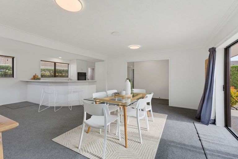 Photo of property in 52 Valecrest Avenue, Parklands, Christchurch, 8083