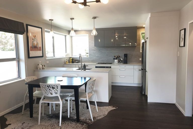 Photo of property in 2/110b Withells Road, Avonhead, Christchurch, 8042