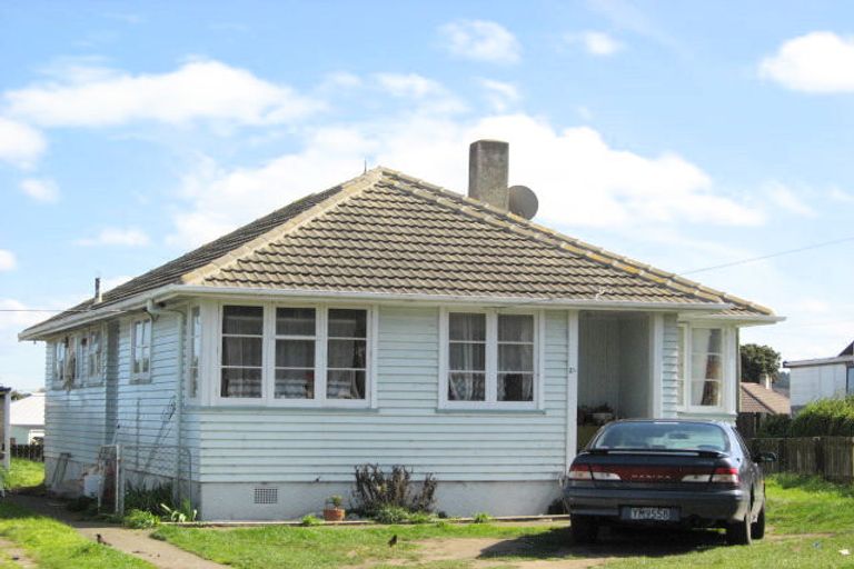 Photo of property in 24 Maire Street, Gonville, Whanganui, 4501