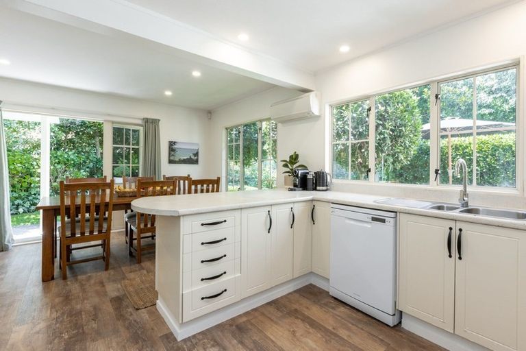 Photo of property in 6 Reynolds Road, Havelock North, 4130