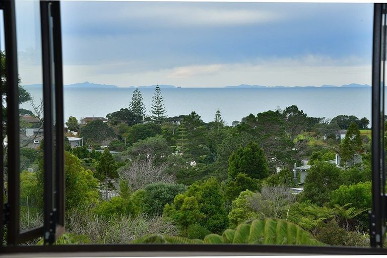 Photo of property in 1/9 Taumata Road, Castor Bay, Auckland, 0620