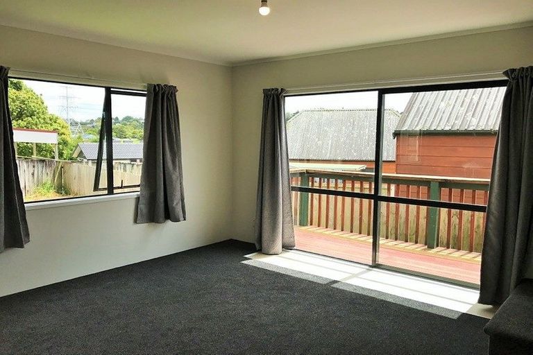 Photo of property in 278 Triangle Road, Massey, Auckland, 0614