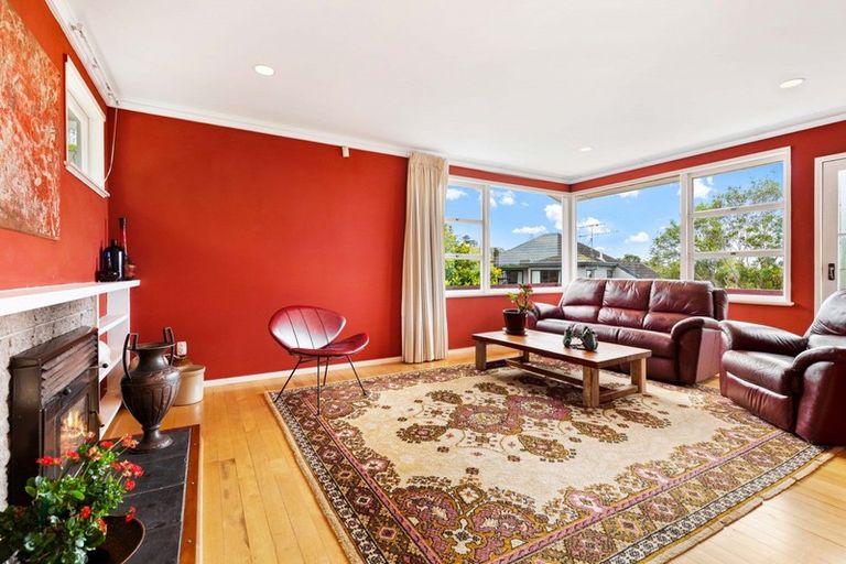 Photo of property in 296 Glenvar Road, Torbay, Auckland, 0630