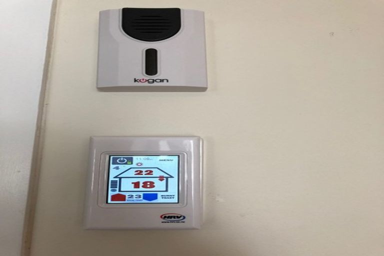 Photo of property in 10 Lomita Road, Johnsonville, Wellington, 6037