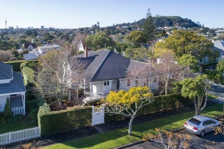 Photo of property in 32 Herbert Road, Mount Eden, Auckland, 1024