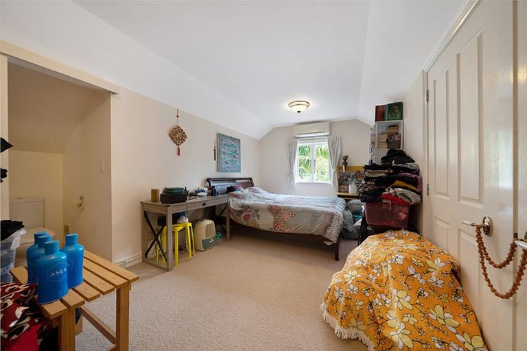 Photo of property in 112 Motu Road, Kumeu, 0891