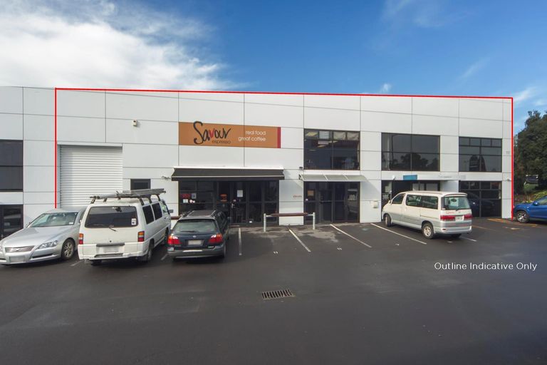 Photo of property in 11 Central Park Drive, Te Atatu South, Auckland, 0610