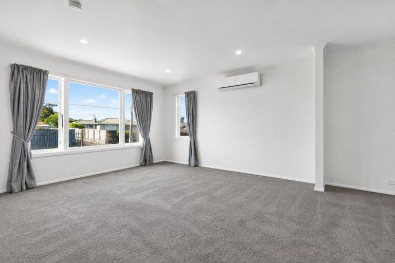 Photo of property in 2 Michael Avenue, Dinsdale, Hamilton, 3204