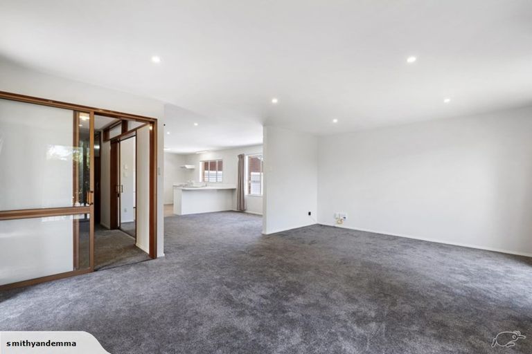 Photo of property in 19 Rutherglen Avenue, Ilam, Christchurch, 8041