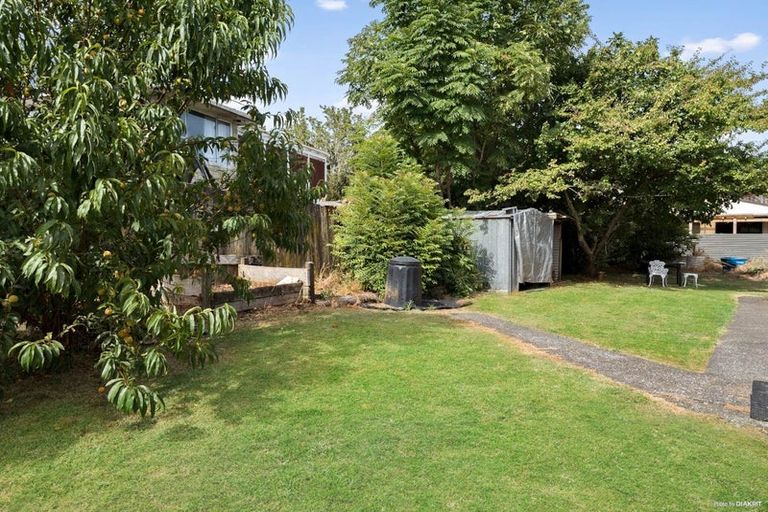 Photo of property in 17 Mildmay Road, Henderson, Auckland, 0610