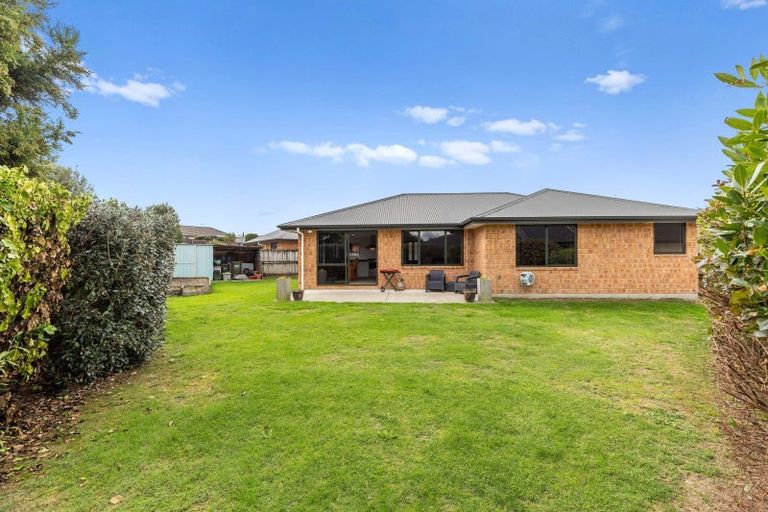 Photo of property in 16 Edward Street, Grandview Heights, Hamilton, 3200