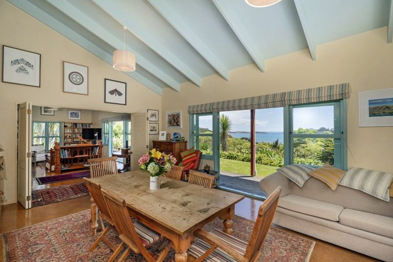 Photo of property in 206 Colville Road, Coromandel, 3584