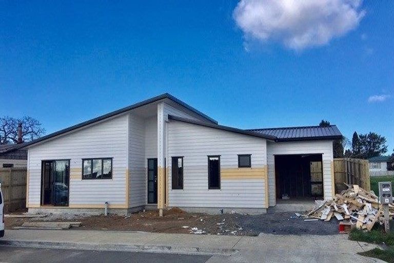 Photo of property in 4 Maioha Road, Pukekohe, 2120