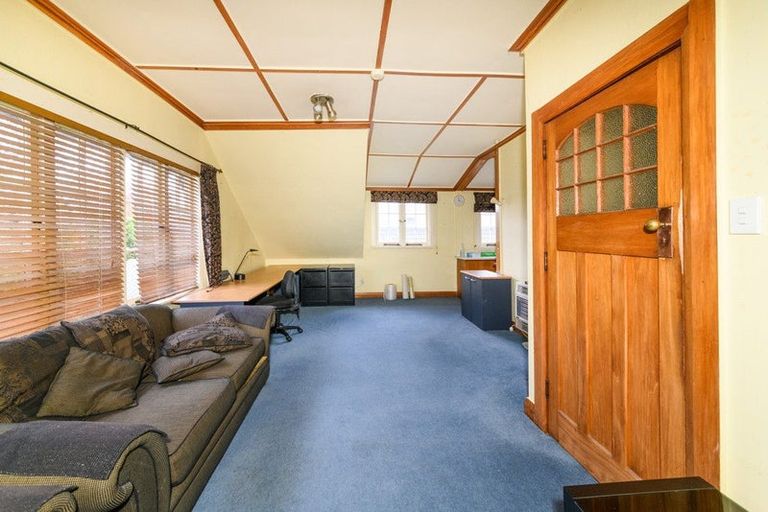 Photo of property in 348 College Street, West End, Palmerston North, 4410