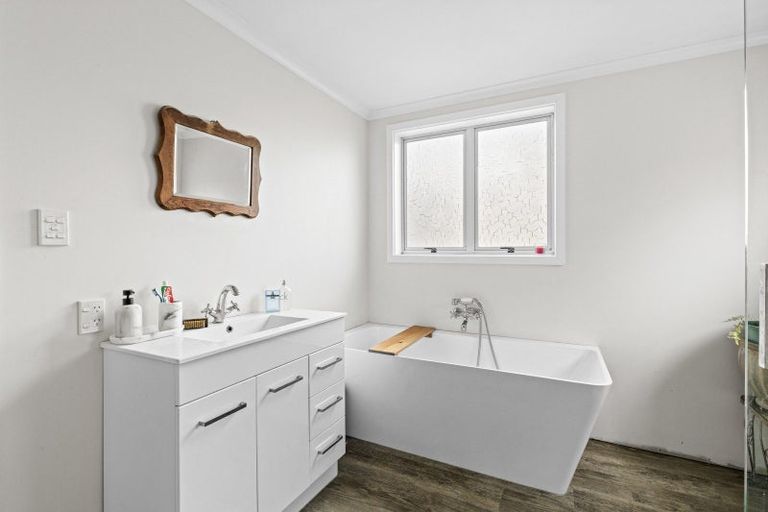 Photo of property in 19 Gordon Terrace, Hunterville, 4730