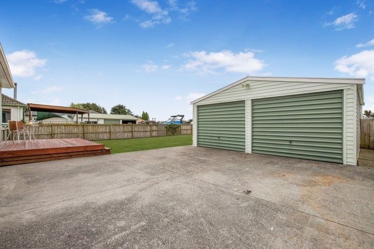 Photo of property in 31 Village Way, Ardmore, Papakura, 2582