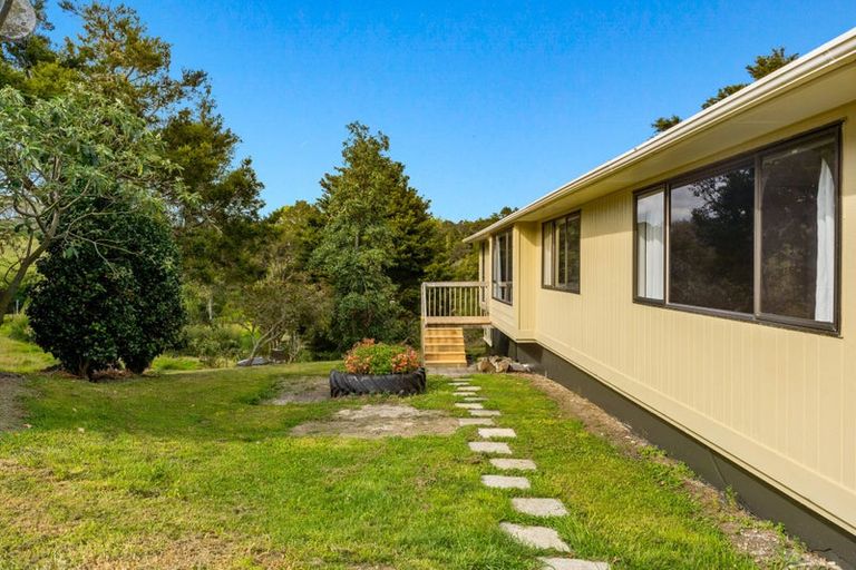Photo of property in 219 Kaiwaka-mangawhai Road, Kaiwaka, Wellsford, 0975
