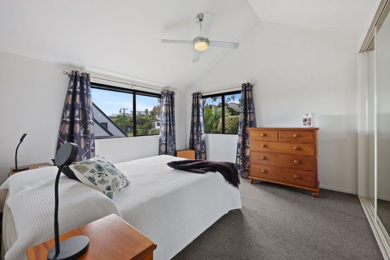 Photo of property in 2/1a Basilton Close, Bucklands Beach, Auckland, 2012
