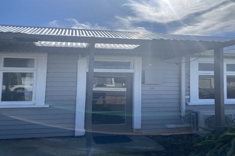 Photo of property in 20 Eastbourne Street, Caversham, Dunedin, 9012
