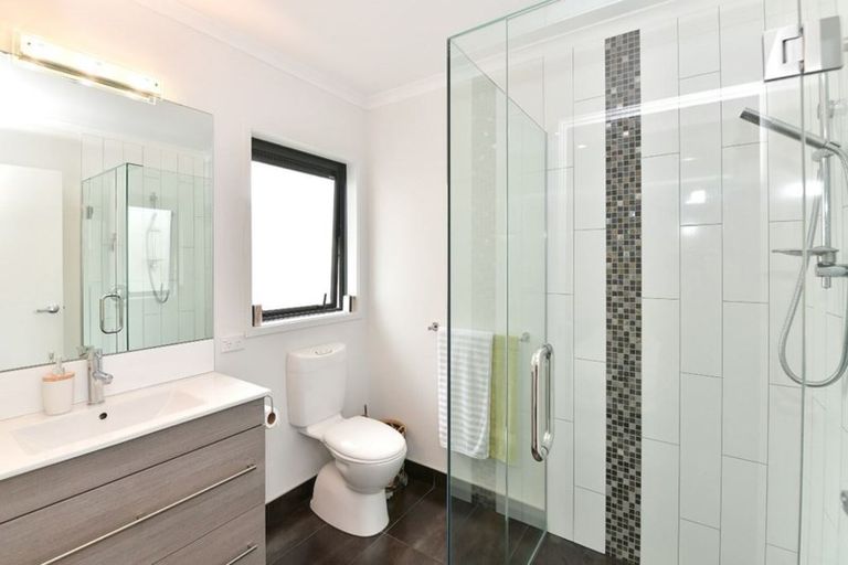 Photo of property in 27 The Circle, Manly, Whangaparaoa, 0930