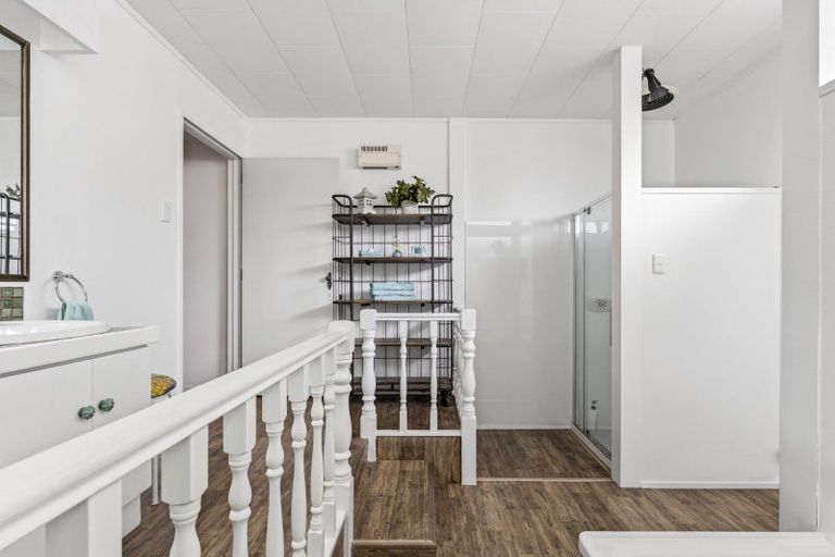 Photo of property in 2 Magnolia Street, Outer Kaiti, Gisborne, 4010